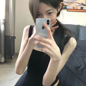 小玲的嫩苞又嫩又紧视频
